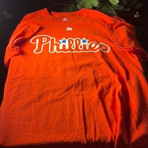 MLB Majestic Men’s Phillies Lee 33 Jersey Tee Color Red Size Large